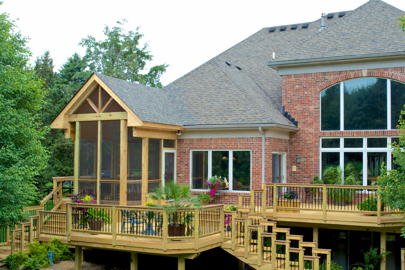 Deck-to-sunroom conversion
